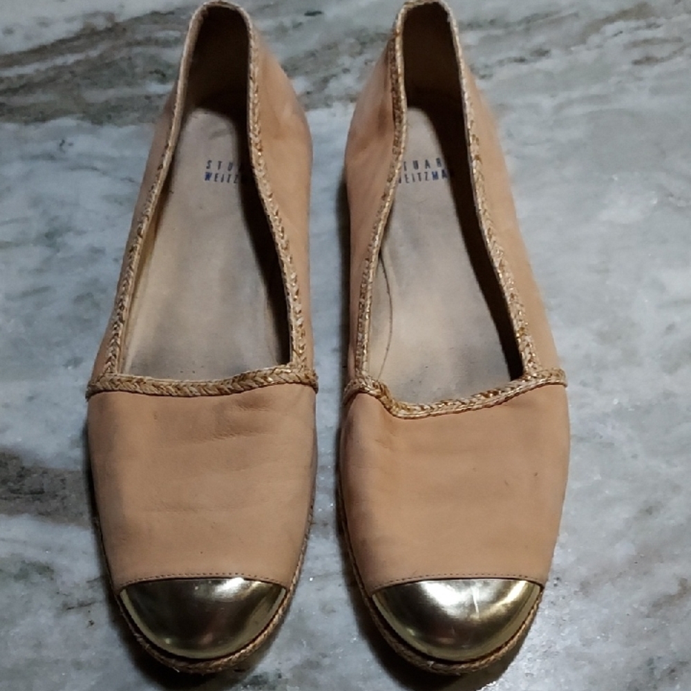 Stuart Weitzman Women's Tan and Gold Flats